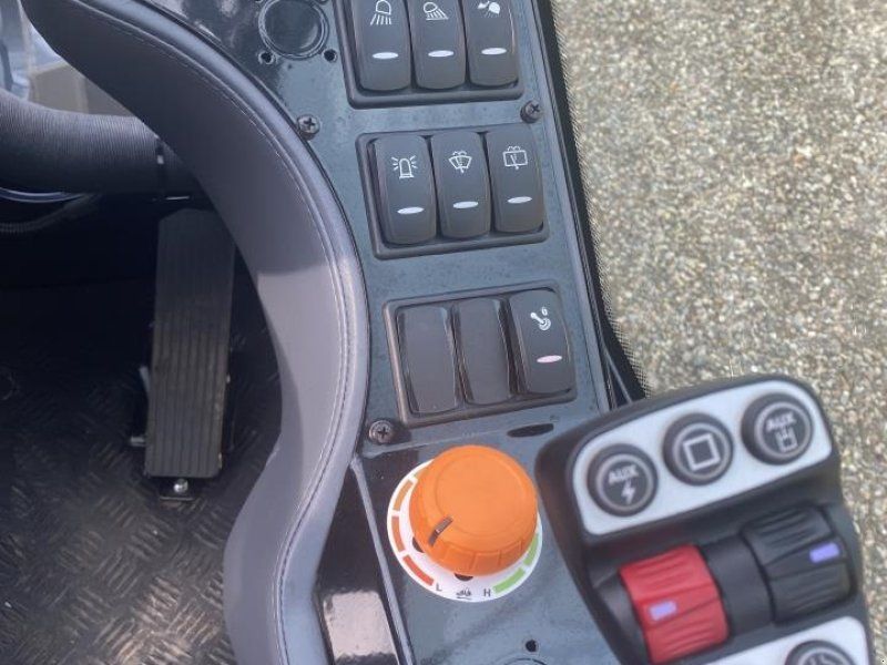 Giant G2700 HD