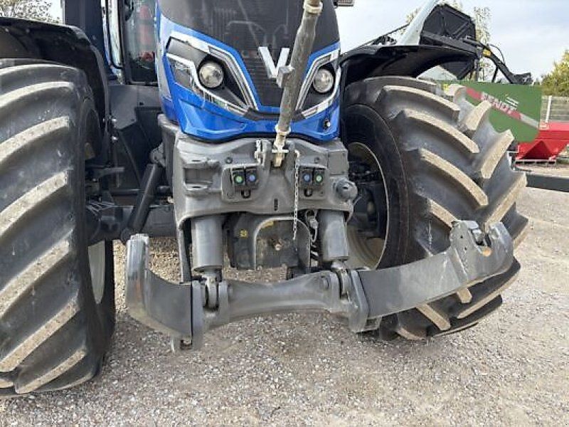 Valtra Q285
