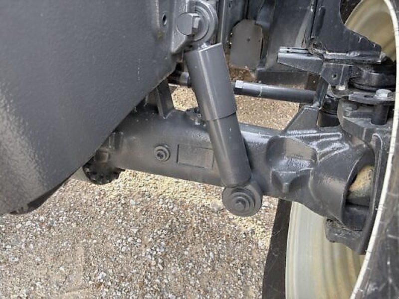 Valtra Q285