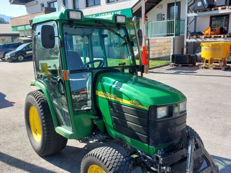 John Deere 4410