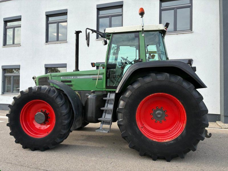 Fendt Favorit 824 Turboshift