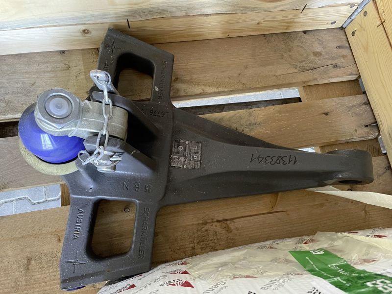 Fendt ZUGKUGELKOPFANHÄNGUNG K80 KURZ