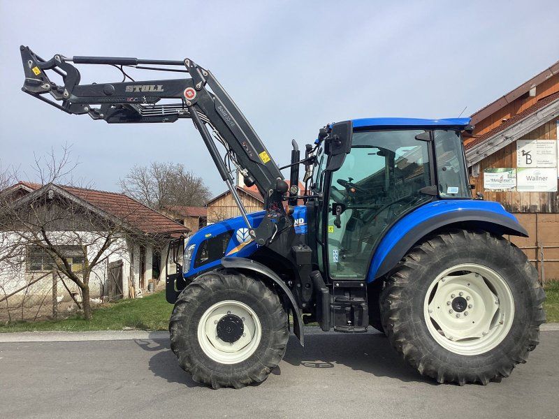 New Holland T4.55 mit Frontlader