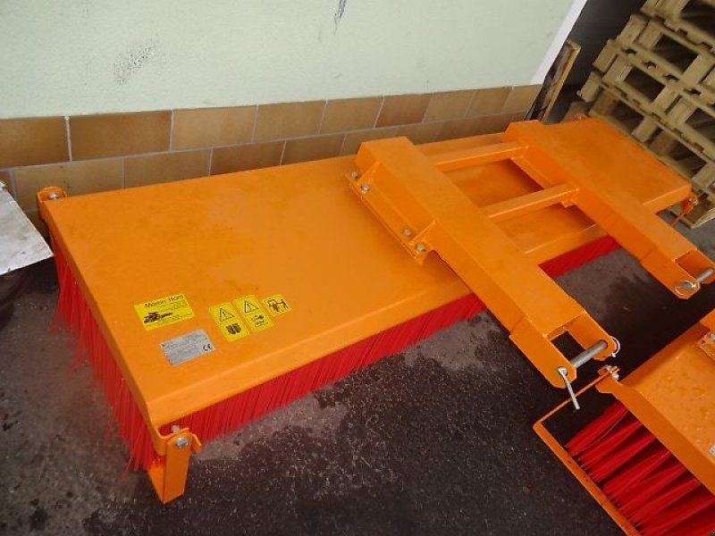 S&F Kehrbesen 1,5 Meter oder 2,5 Meter Stapleranbau- Schiebebesen