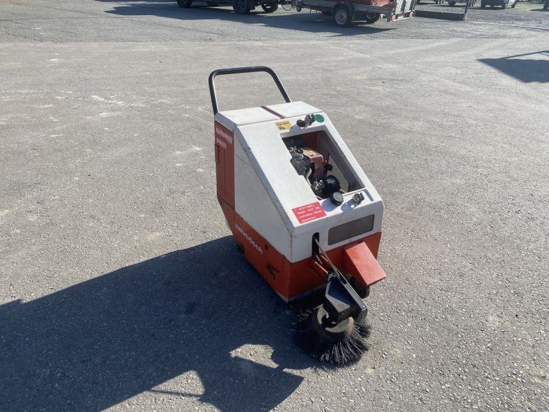 Heizbösch Gutbrod B 660 Kehrmaschine