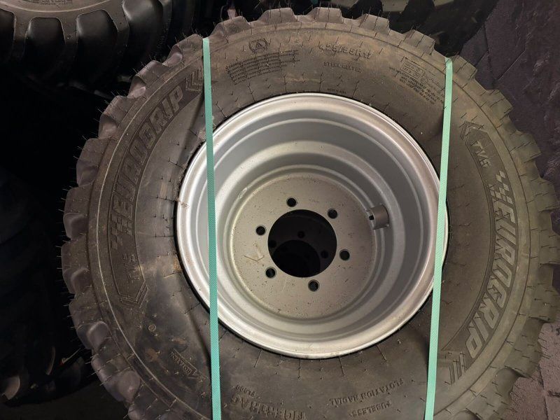 4x 425/55 R17 Kompletträder