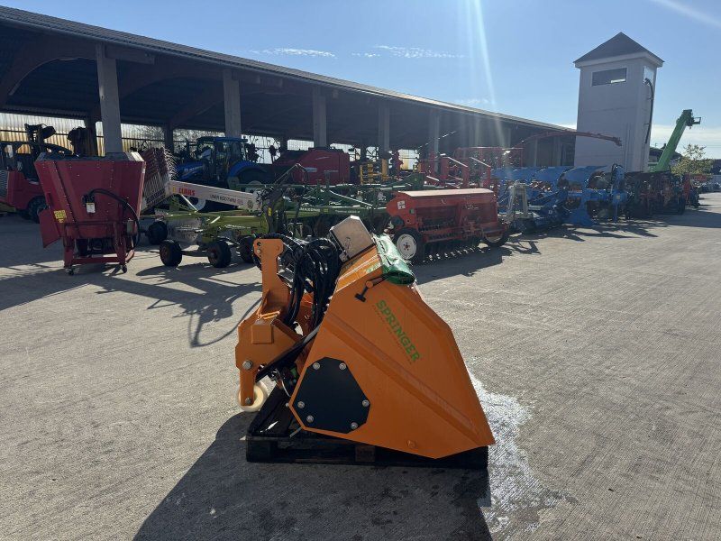 Springer Selbstladestreuer TSS 700