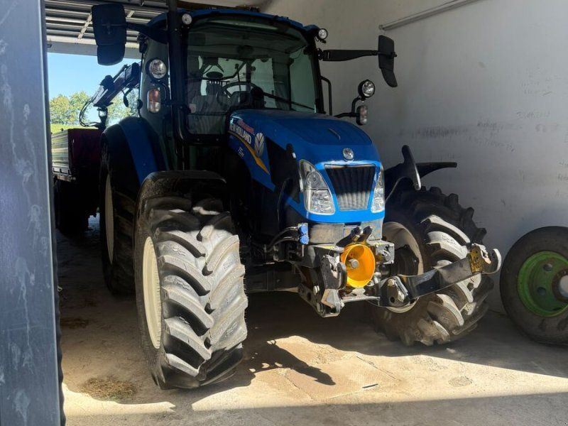 New Holland T 5.85