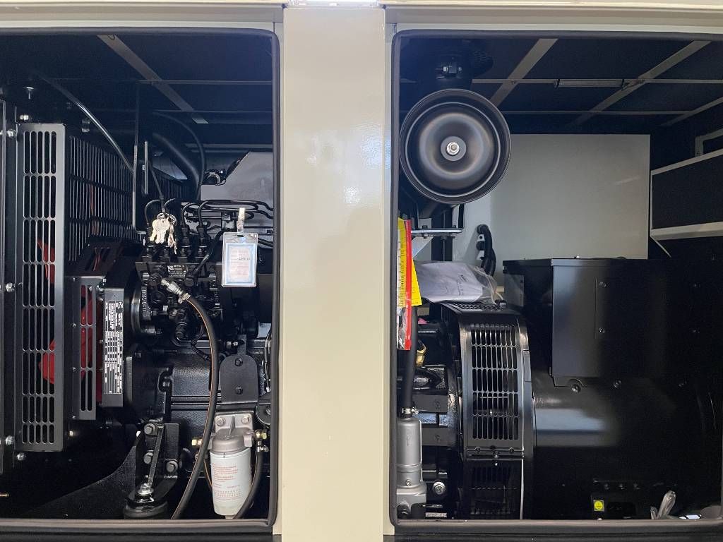 Cummins 4BTA3.9-G11 - 88 kVA Generator - DPX-19834