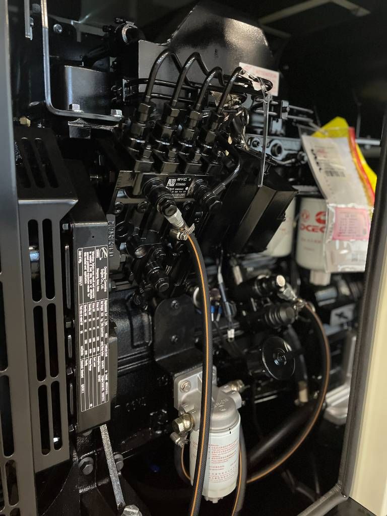 Cummins 4BTA3.9-G11 - 88 kVA Generator - DPX-19834