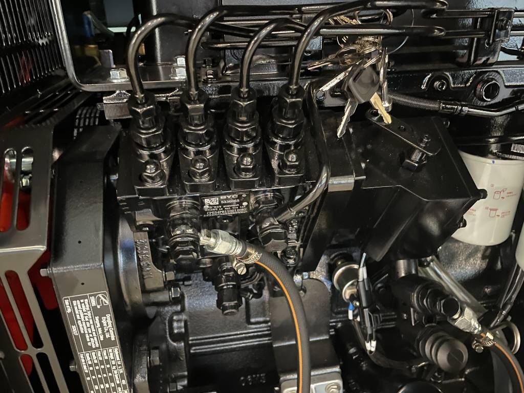 Cummins 4BTA3.9-G11 - 88 kVA Generator - DPX-19834