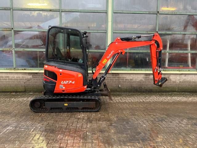 Kubota U 27-4
