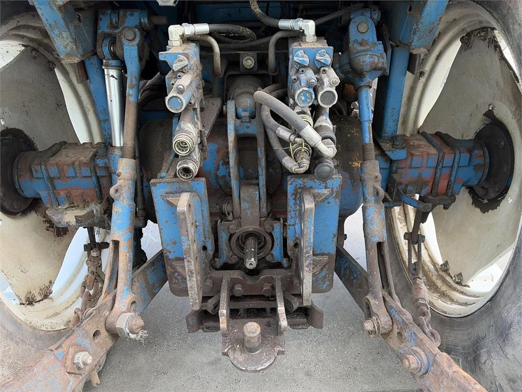 Ford 6710 4wd front loader