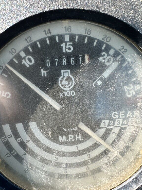 John Deere 2850
