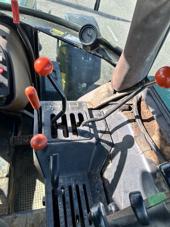 John Deere 2850