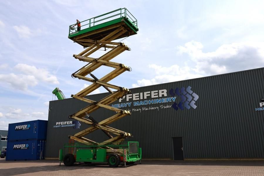 Holland Lift Megastar G-320DL30-4WDS/N Diesel, 4x4x4 Drive, 34m