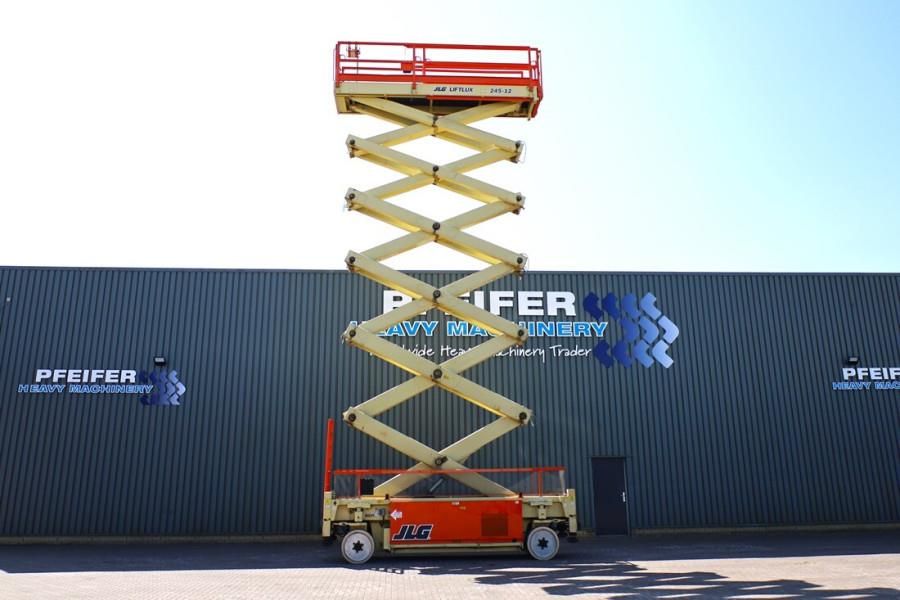 JLG SL245-12 Diesel, 4x4x4 Drive, 26.5m Working Height