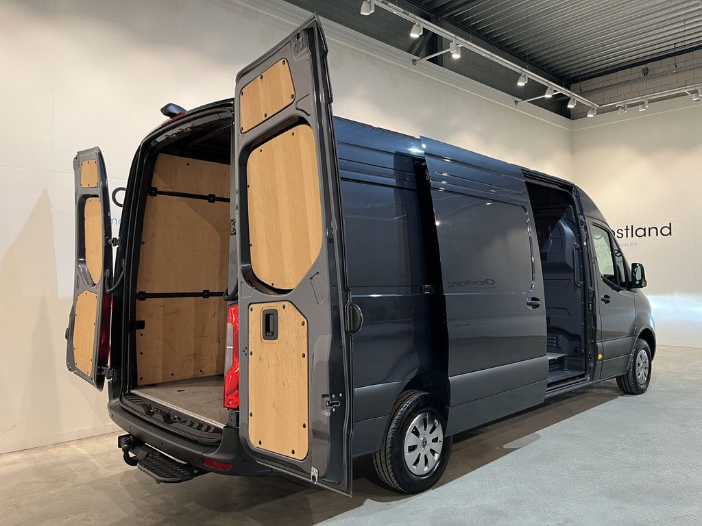 Mercedes-Benz Sprinter 317 CDI L3 RWD Automaat / Euro 6 / LED / Airco / Adap. Cruise Control / Camera / Trekhaak / CarPlay / Navigatie / 3-Zits / 46.200 KM !!
