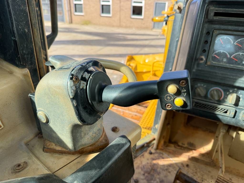 CAT D7R - 3 Tine Ripper / Airco
