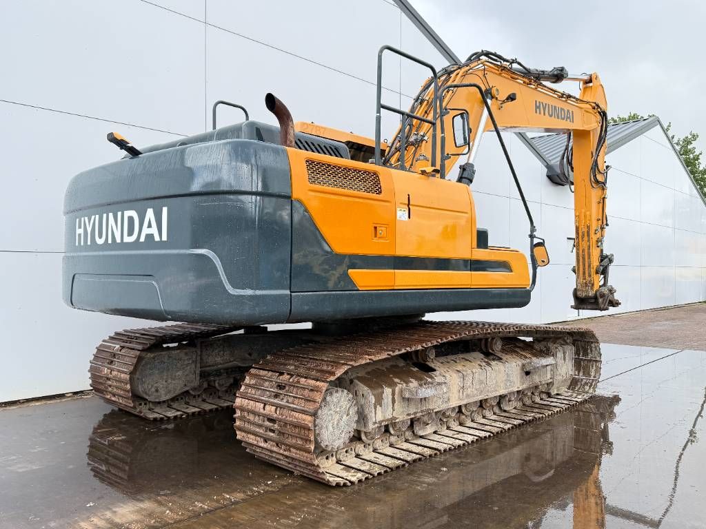 Hyundai HX220L - 360&deg; Camera / Automatic Greasing