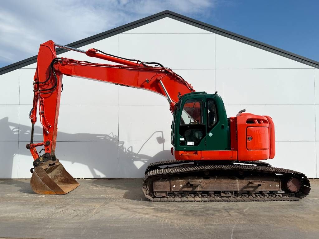 New Holland Kobelco E235B SR-2 - 360° Camera / Hammer lines