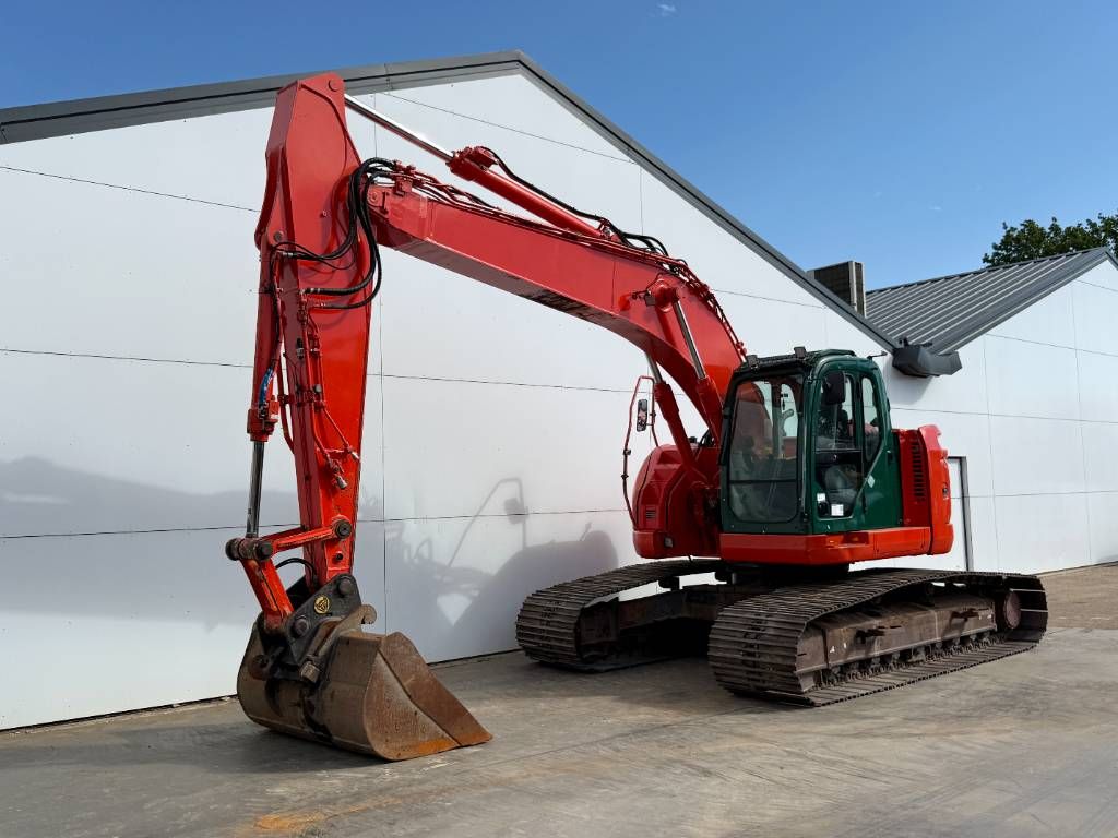 New Holland Kobelco E235B SR-2 - 360° Camera / Hammer lines