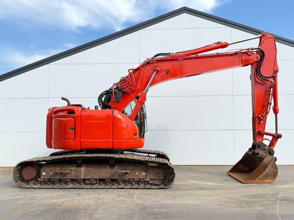 New Holland Kobelco E235B SR-2 - 360° Camera / Hammer lines