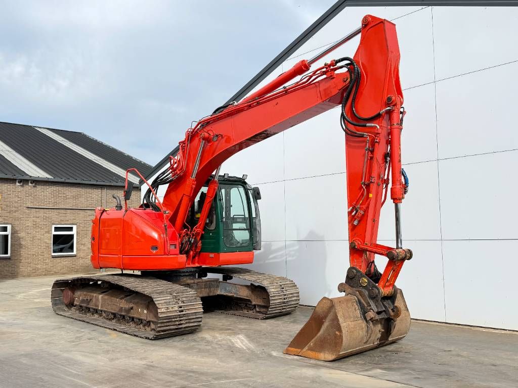 New Holland Kobelco E235B SR-2 - 360° Camera / Hammer lines