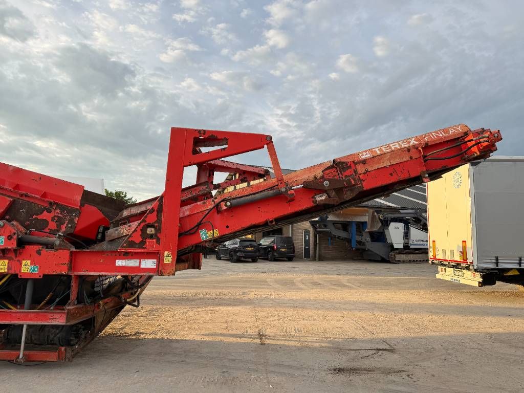 Terex Finlay 883T - 2 Side Conveyor / Auto Greasing