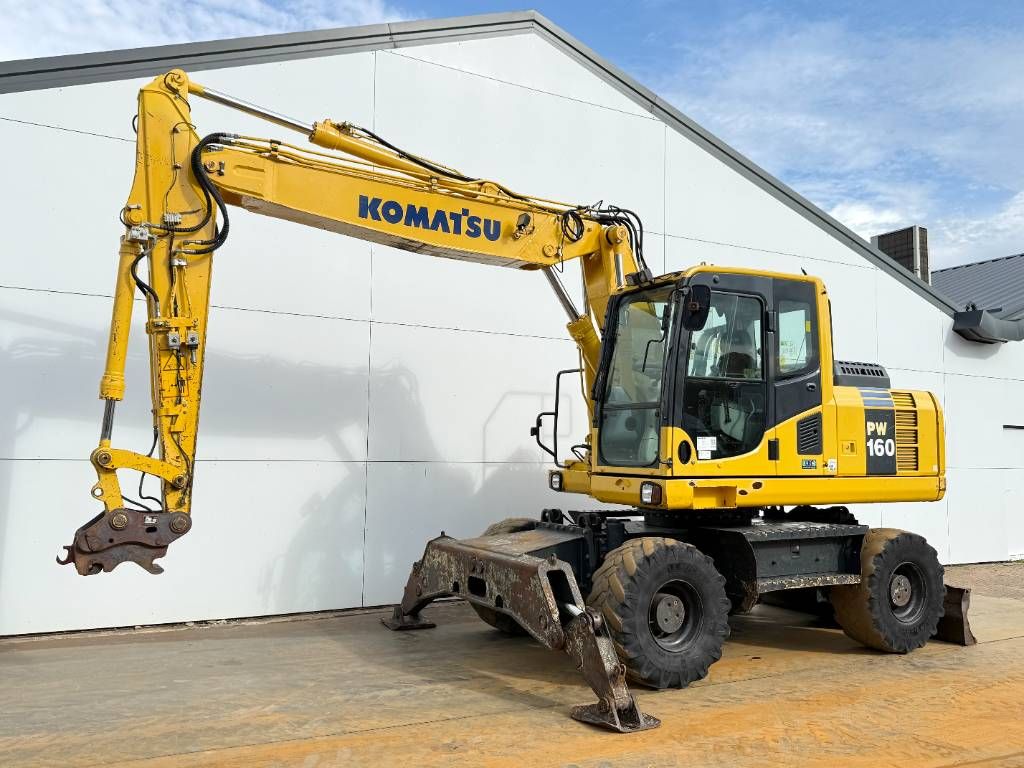 Komatsu PW160-8 - Triple Boom / Blade / Hammer Lines