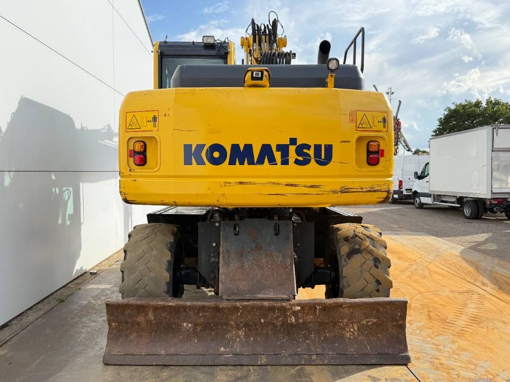 Komatsu PW160-8 - Triple Boom / Blade / Hammer Lines