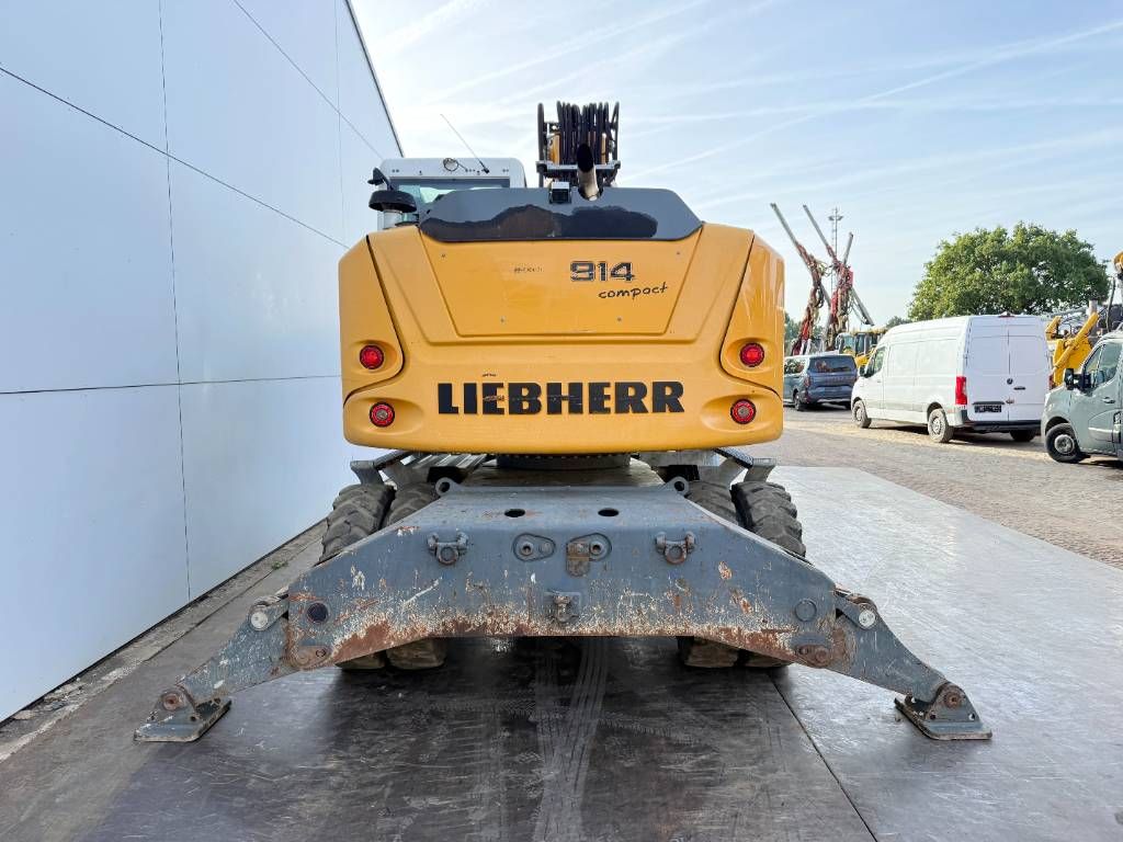 Liebherr A914 - Triple Boom / 2 extra Buckets!