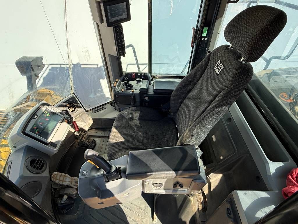 CAT 966MXE - Automatic Greasing / Camera
