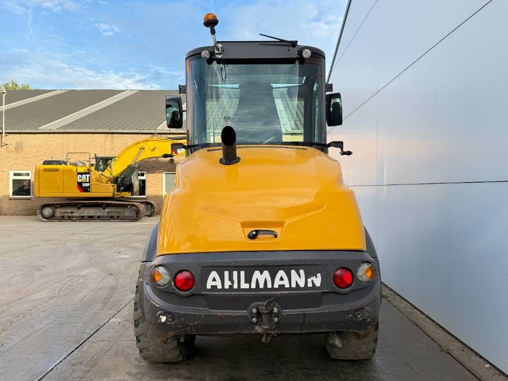 Mecalac AS900 - Bucket + Forks / Mecalac
