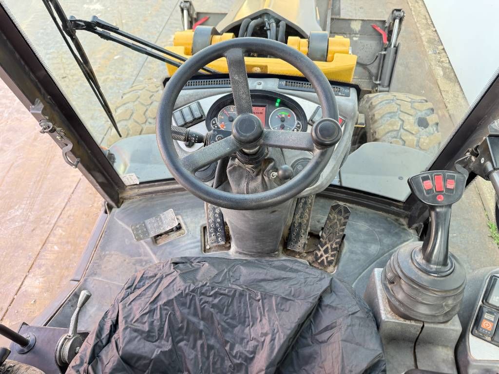 Mecalac AS900 - Bucket + Forks / Mecalac
