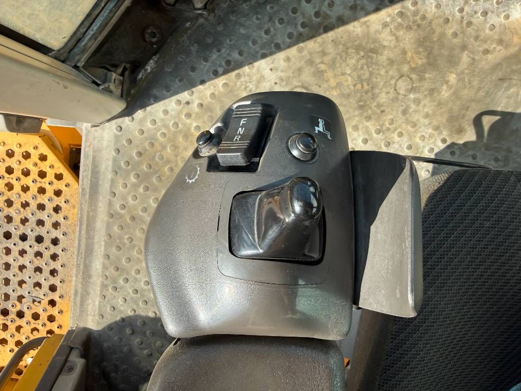 Volvo L150H - CDC Steering / Automatic Greasing