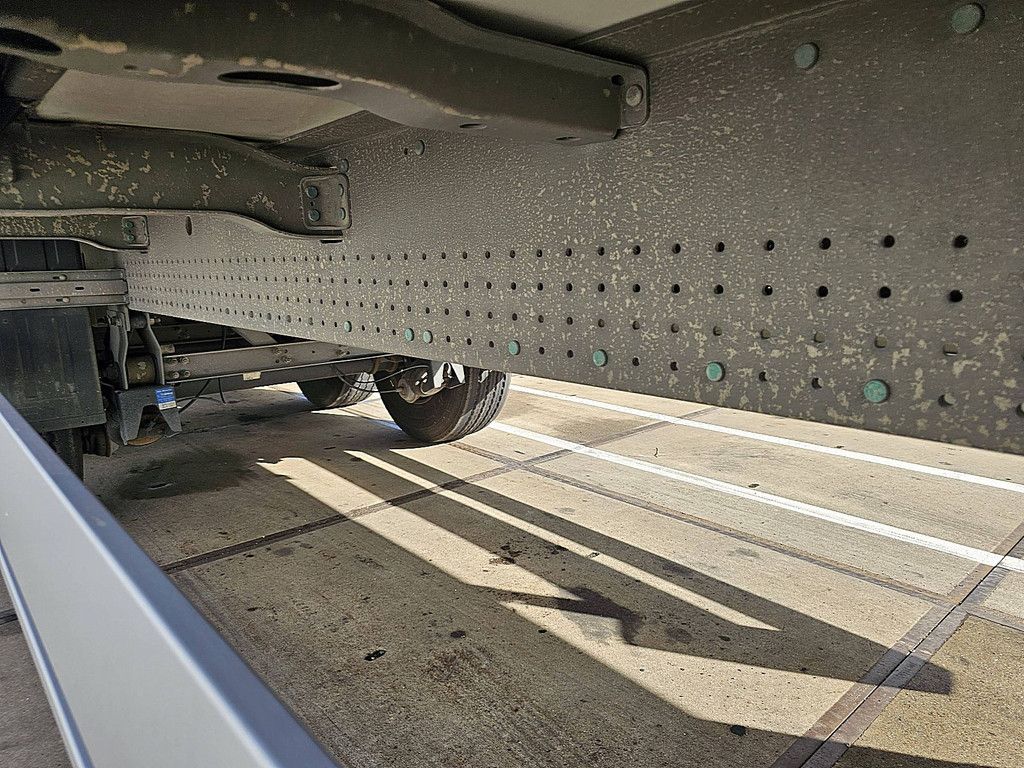 SCHMITZ SCB*S3B ALCOA'S LIFT AXLE LIKE NEW