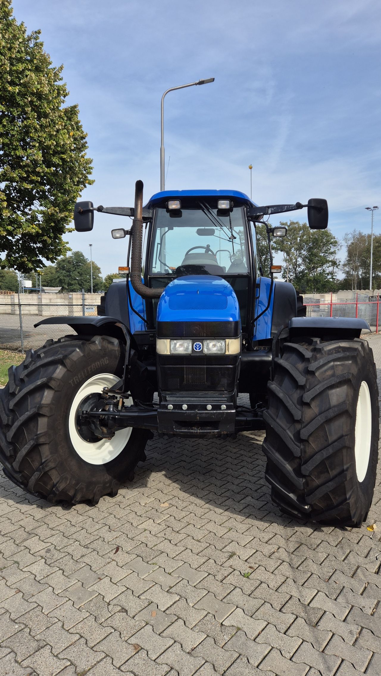 New Holland TM155 PC 40Kmh met kruip en Airco