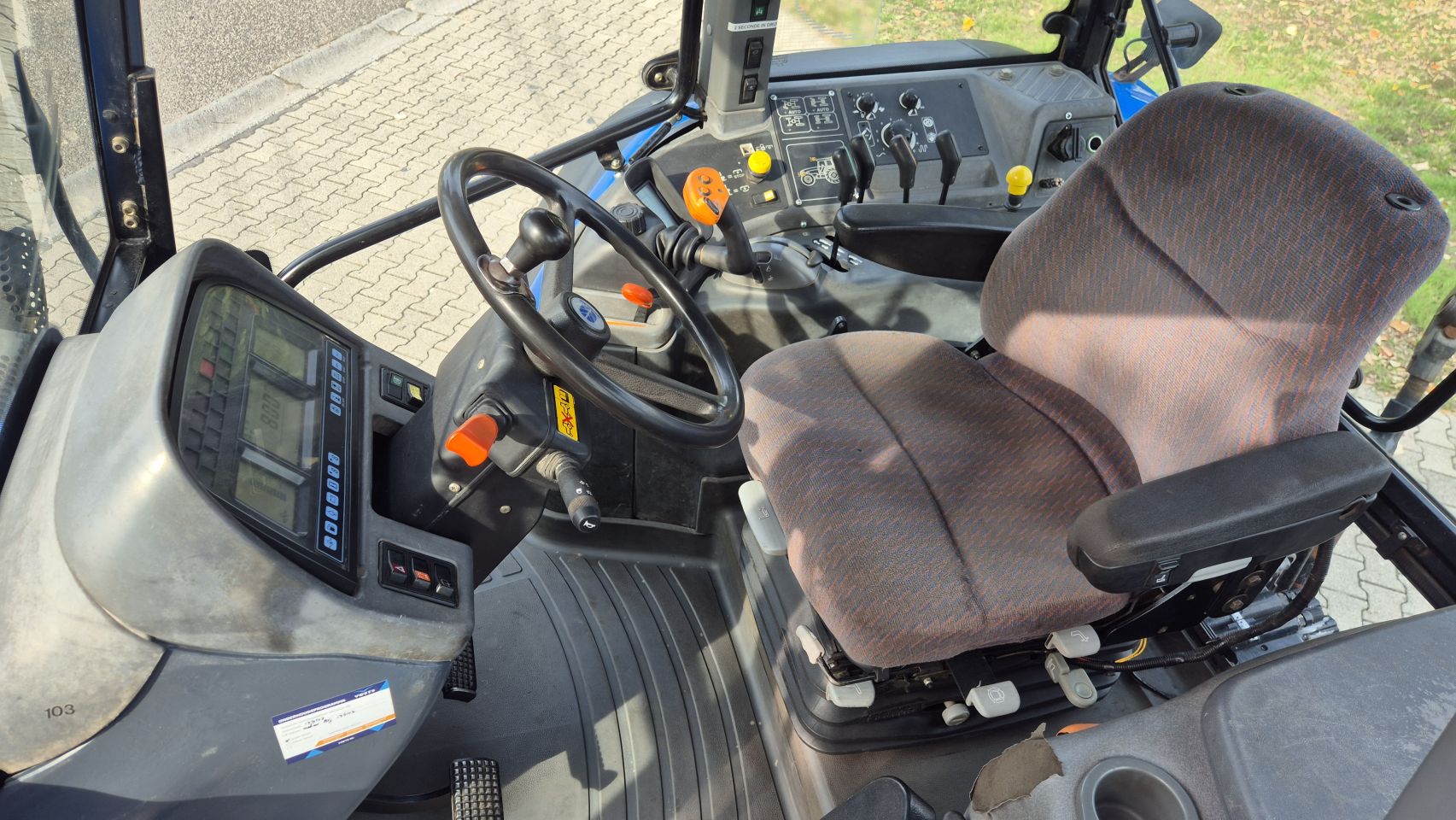 New Holland TM155 PC 40Kmh met kruip en Airco