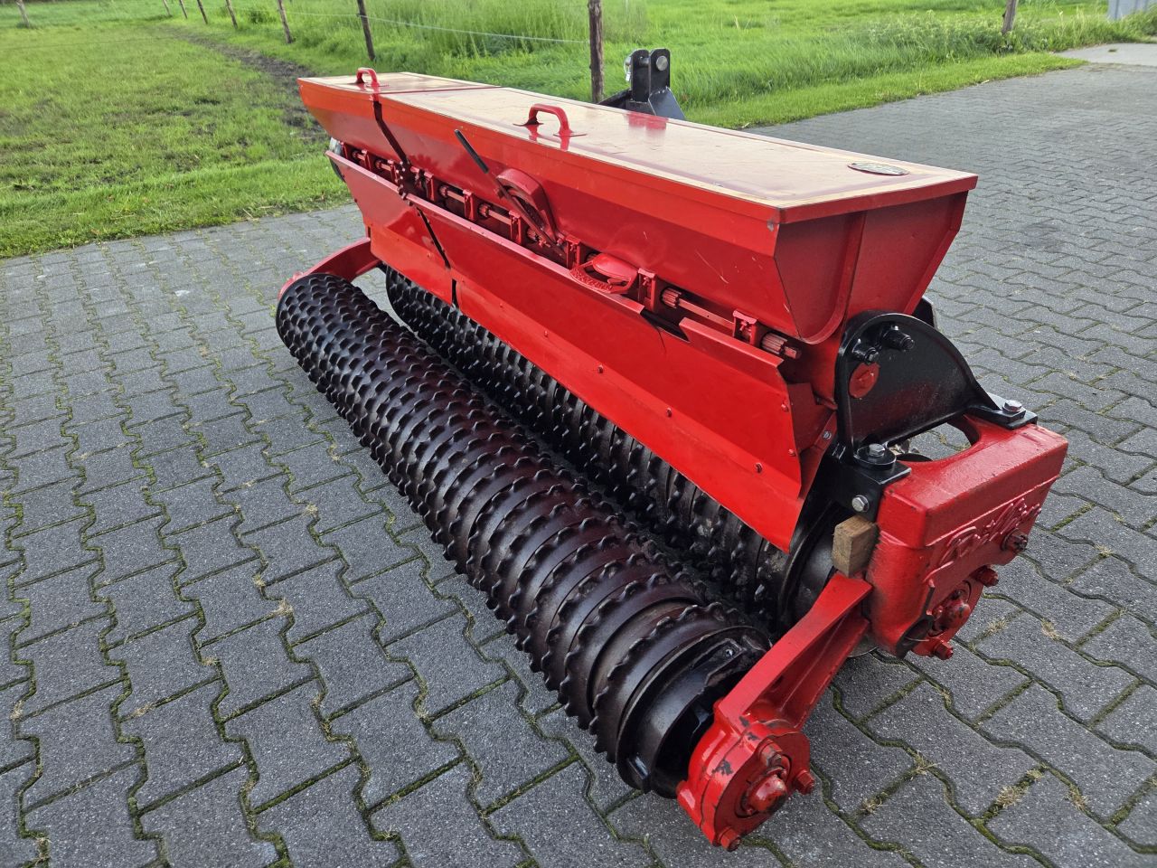 Graszaaimachine Doorzaaimachine Brillion 1.85M