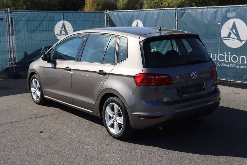 Pkw Volkswagen Golf Benzin 110 PS 2015 (Margin)
