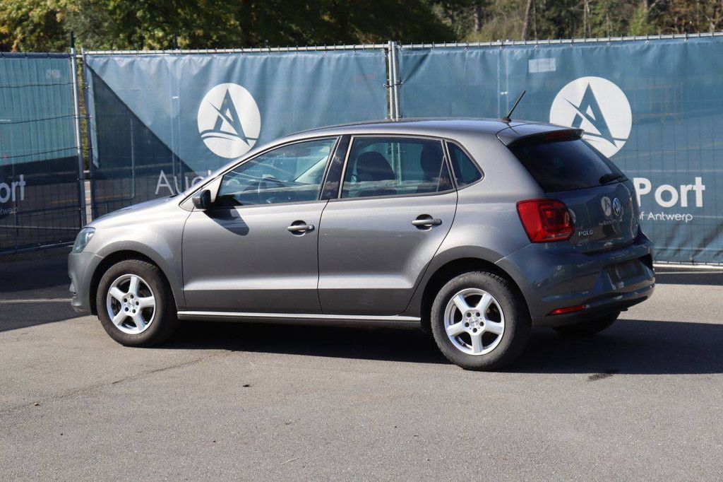 Passenger car Volkswagen Polo Petrol 60hp 2015 (Margin)