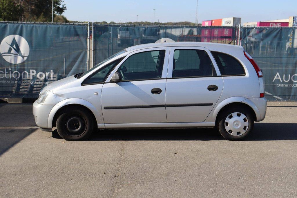 Pkw Opel Meriva Benzin 90 PS 2004