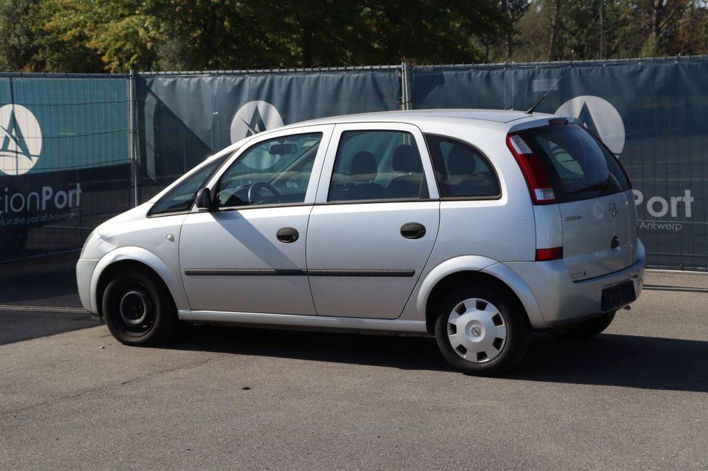 Pkw Opel Meriva Benzin 90 PS 2004
