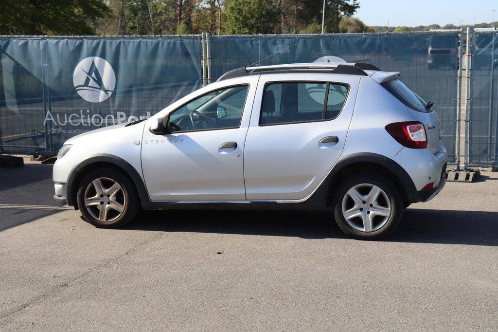 Pkw Dacia Sandero Diesel 90 PS 2015 (Marge)