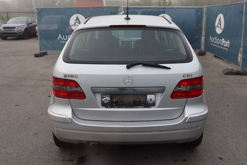 Passenger car Mercedes-Benz B180 Diesel 109hp 2006 (Margin)