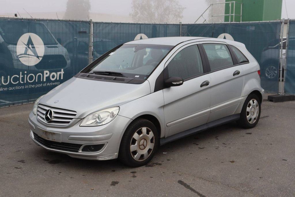 Passenger car Mercedes-Benz B180 Diesel 109hp 2006 (Margin)