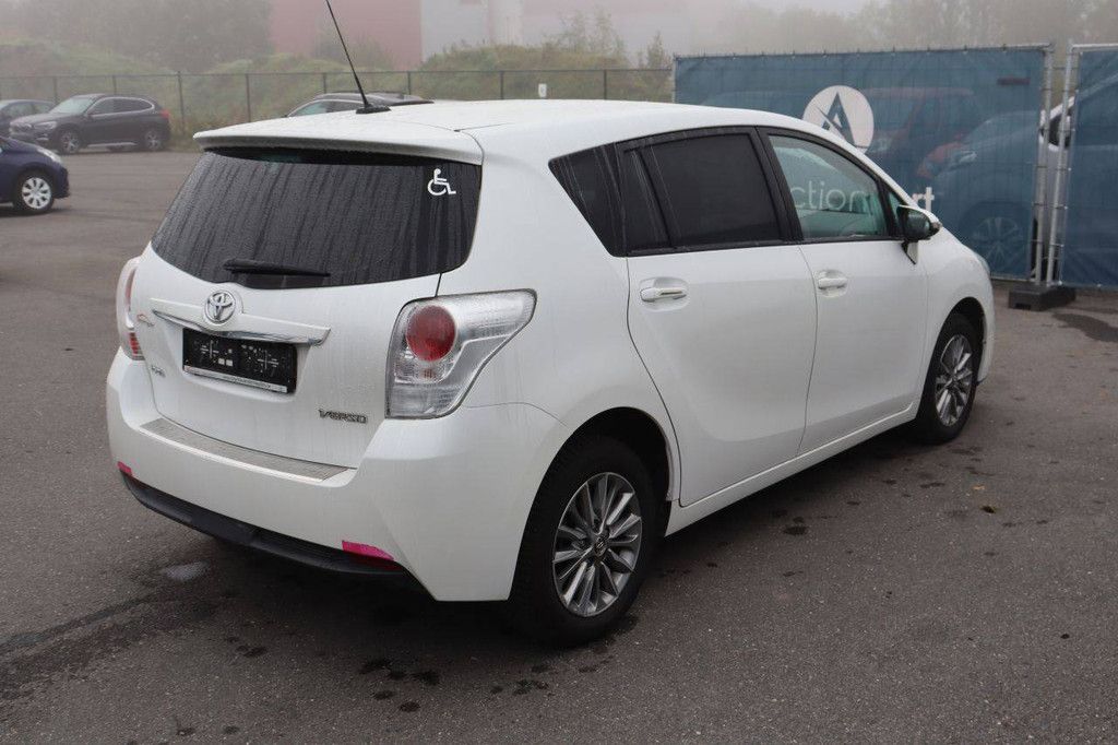 Toyota Verso Benzin 132 PS Pkw 2016 (Margin)