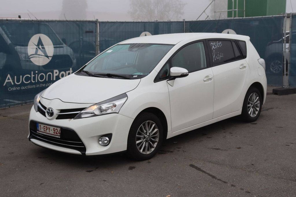 Toyota Verso Benzin 132 PS Pkw 2016 (Margin)