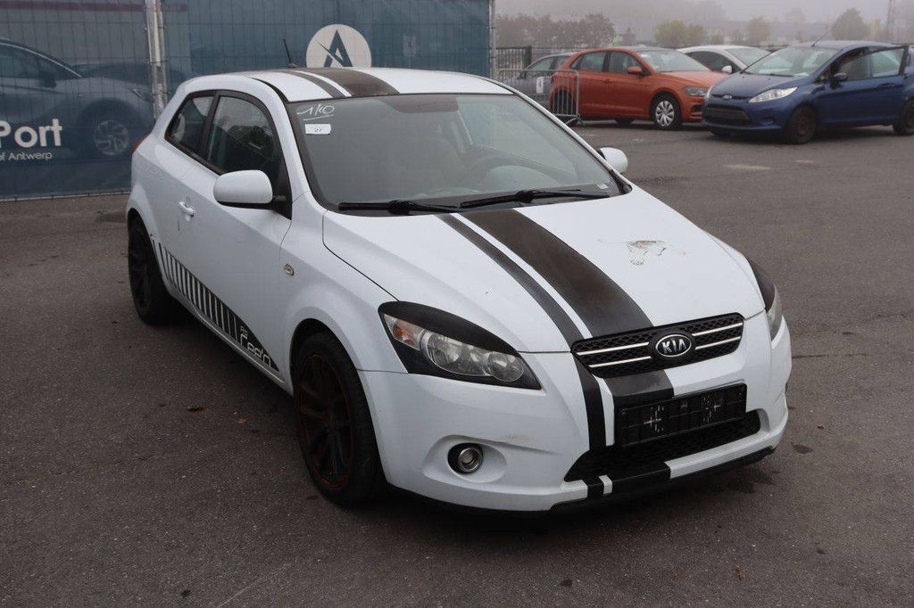 Pkw Kia Cee'd Benzin 90 PS 2011 (Margin)